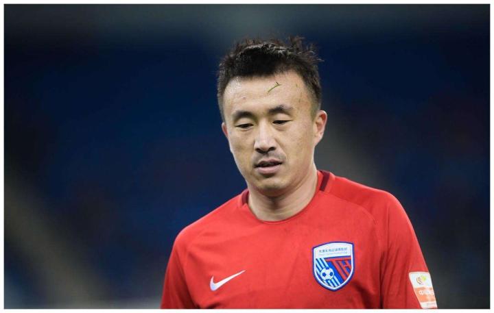 16岁踢上甲a球迷口中白斩鸡外教眼里技术水平出众的王永珀