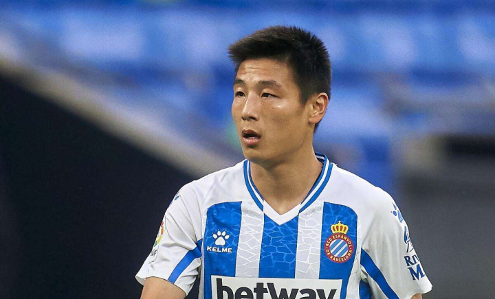 只需20分钟就能闪光中国球王替补上场一传一射全场最佳