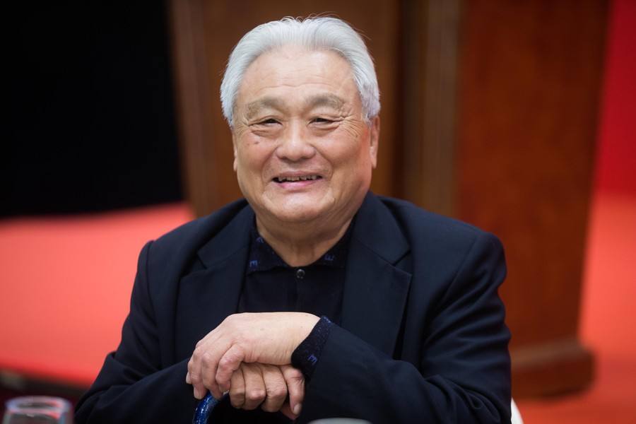 张宏根,史万春,丛者余,陈复莱,孙宝荣,张俊秀等)前来交流学习,开展