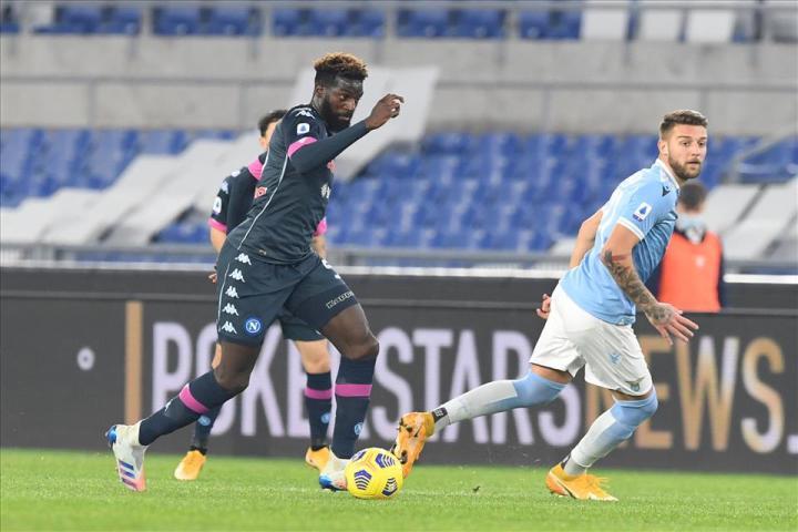 拉齐奥vs那不勒斯的现场图片.