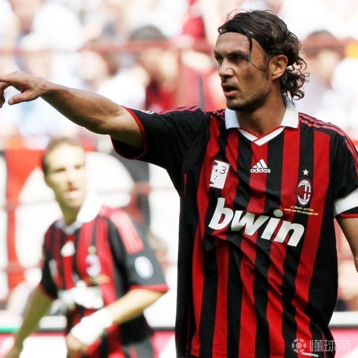 球迷评选历史50大后卫:马尔蒂尼居首,巴雷西,贝皇分列二三|弗罗西诺内