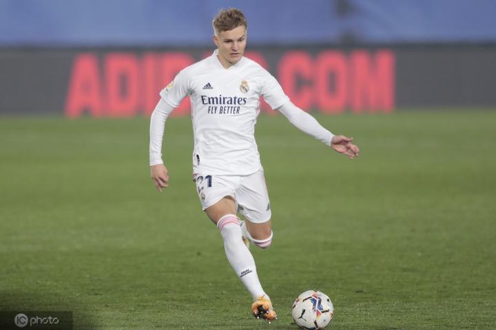 厄德高落选皇马对阿克亚诺的杯赛大名单,有消息称他想要在本月租借