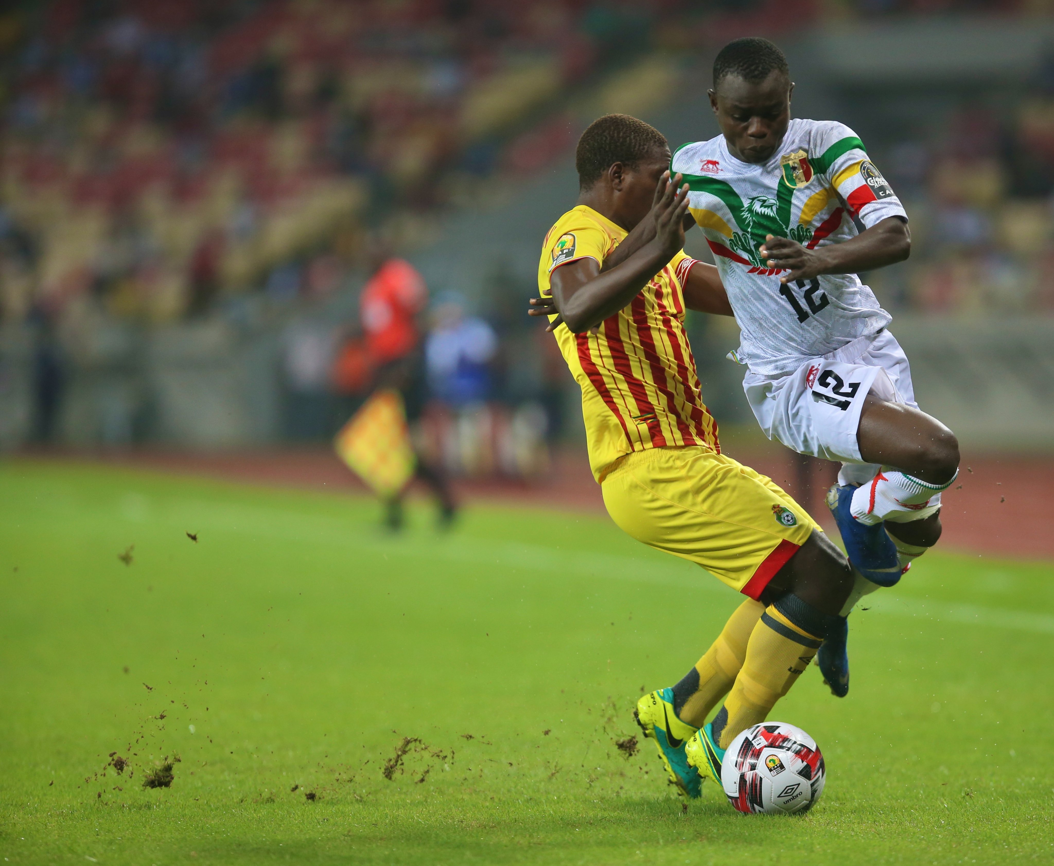 非锦赛a组终章一球小胜津巴布韦马里晋级八强