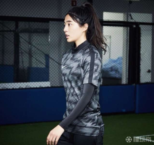 韩国女足24岁中后卫姜秀珍因伤病宣布退役