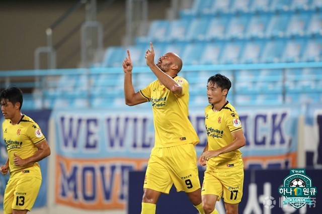 光州外援费利佩冬窗收到了山东的邀请但我们没能达成一致