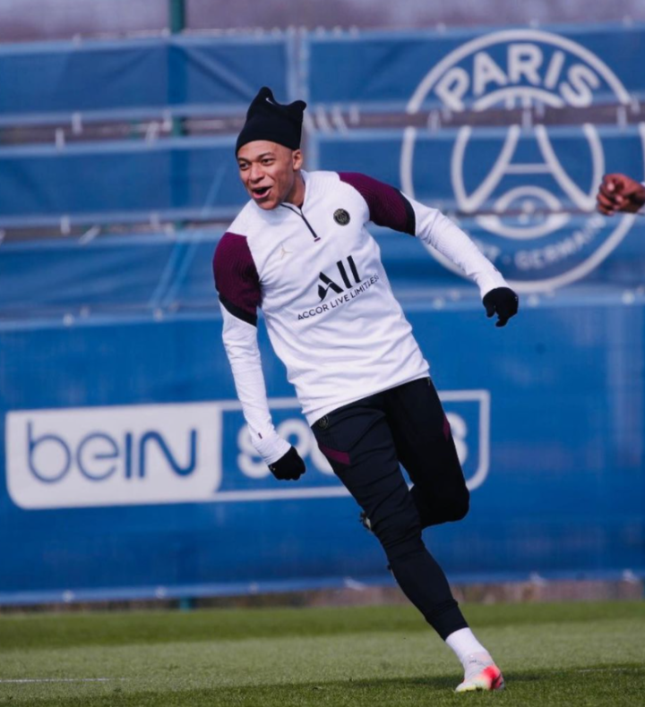 姆巴佩晒最新训练照:欧冠!耶耶耶耶耶!