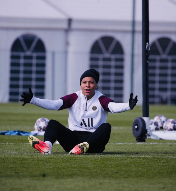 姆巴佩晒最新训练照:欧冠!耶耶耶耶耶!