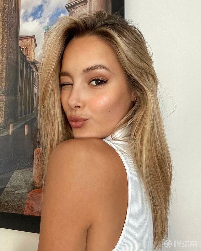 瓦尔加ins更新美照您最常使用的表情符号是什么呢