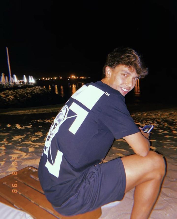 滴!午间生活资讯,球坛众星穿搭菲利克斯篇