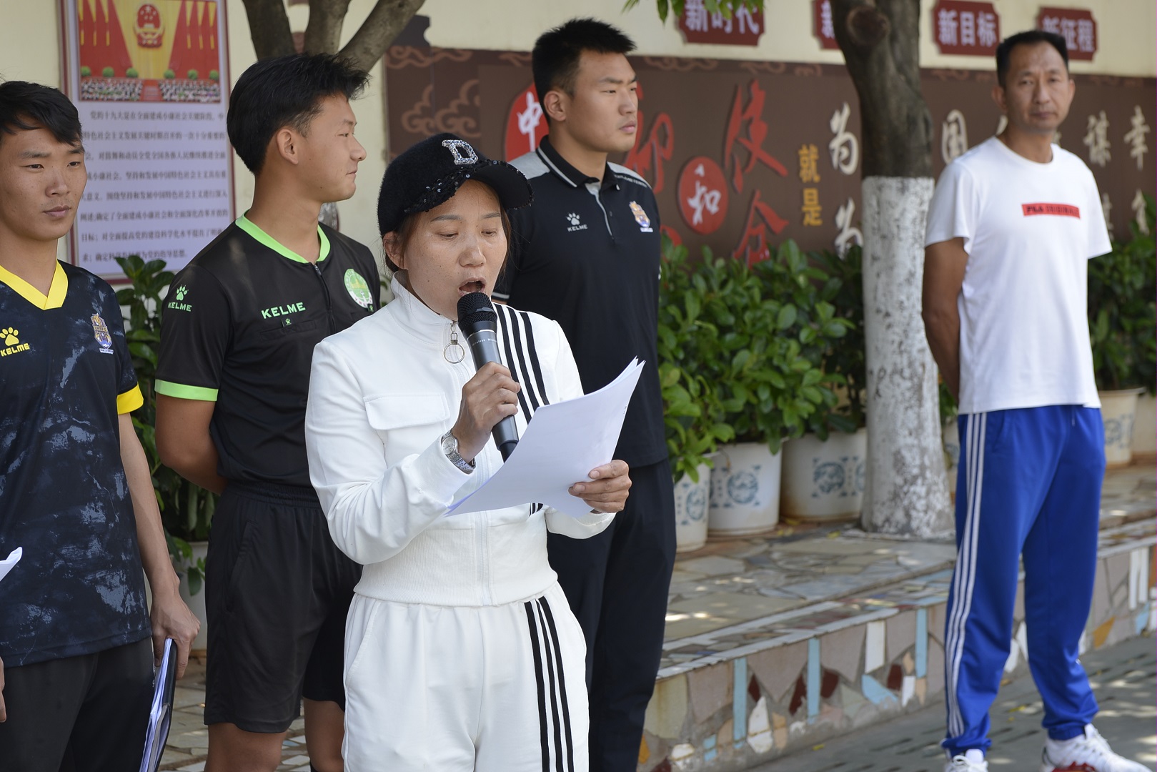 有限的场地无限的足球新迎二小首届班级足球联赛开幕