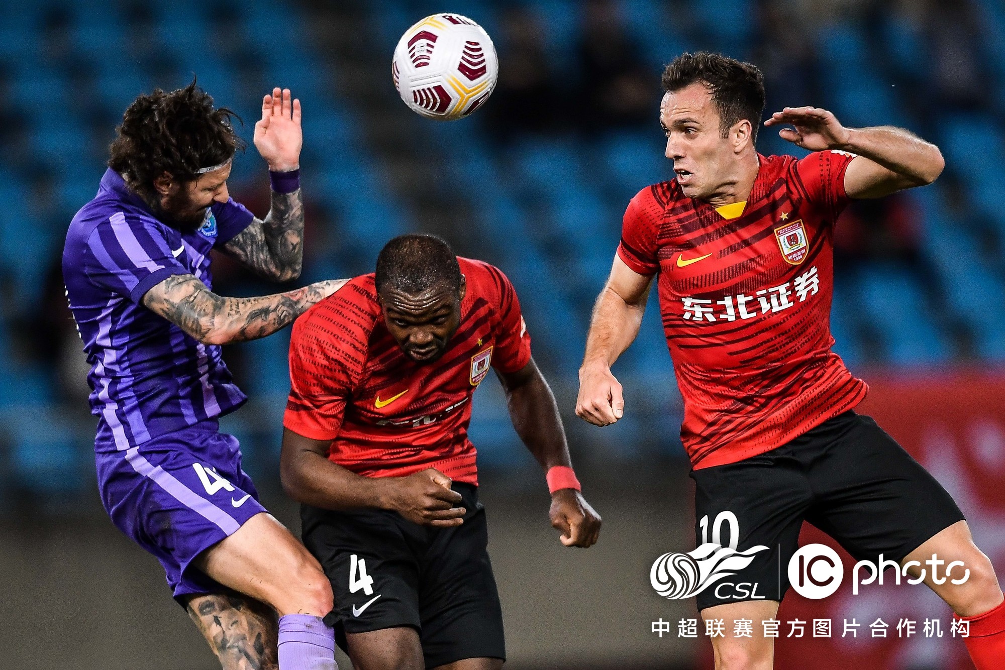 横梁拒绝破门长春亚泰0比0战平天津津门虎