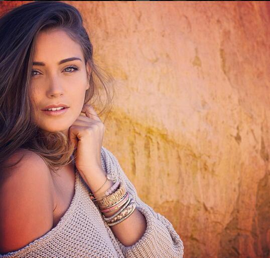 君子好逑法国球星托万的女友夏洛特