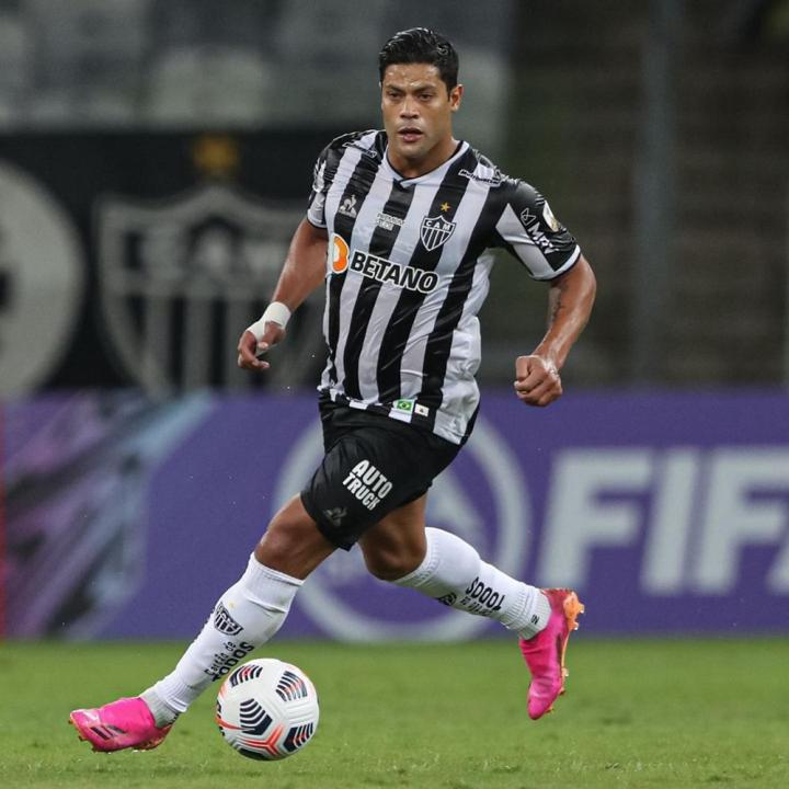 胡尔克上脚adidas x ghosted 足球鞋