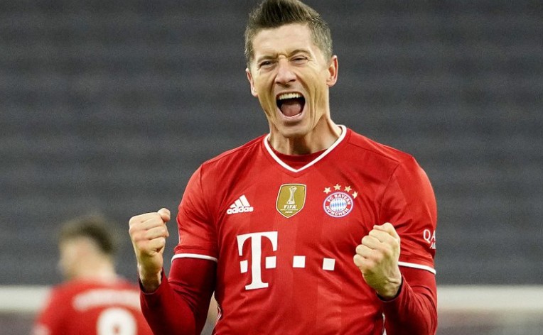 图片报德甲本轮最佳阵容莱万领衔罗伊斯和桑乔入选