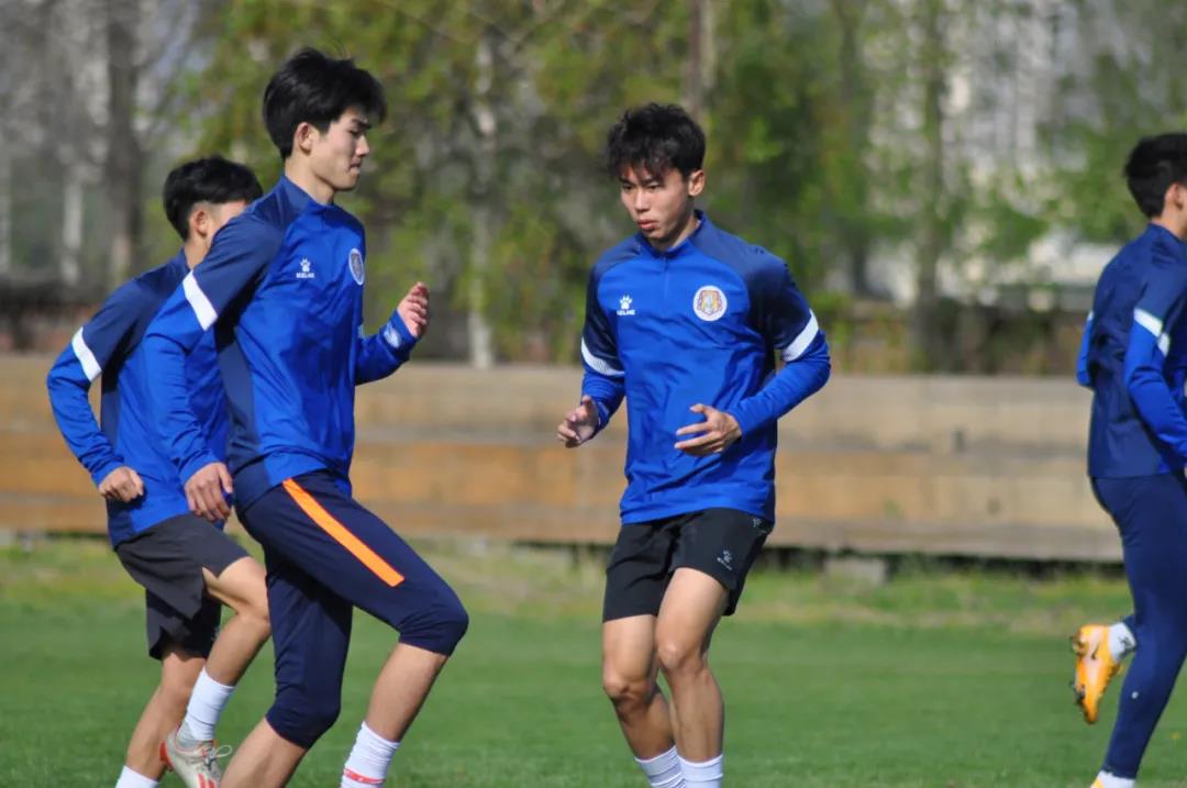 u21黑龙江冰城足球俱乐部u21队正式集结