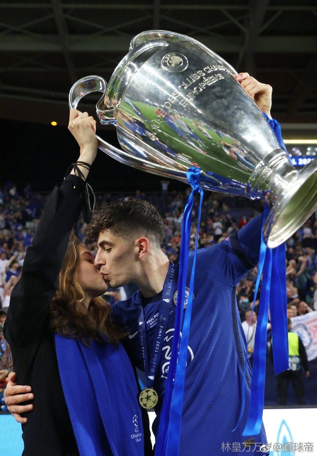 冠军合影|芒特&哈弗茨,蓝军冠军之匙