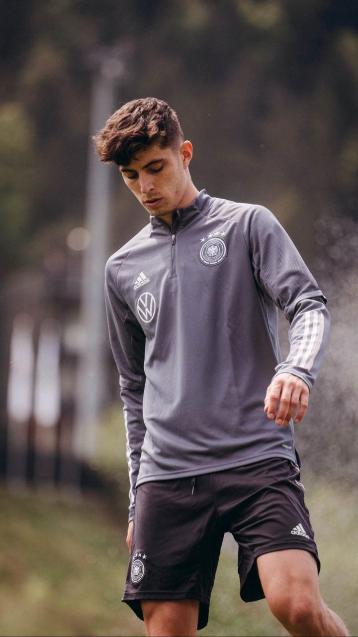 吕迪格,哈弗茨和维尔纳的德国国家队训练照.