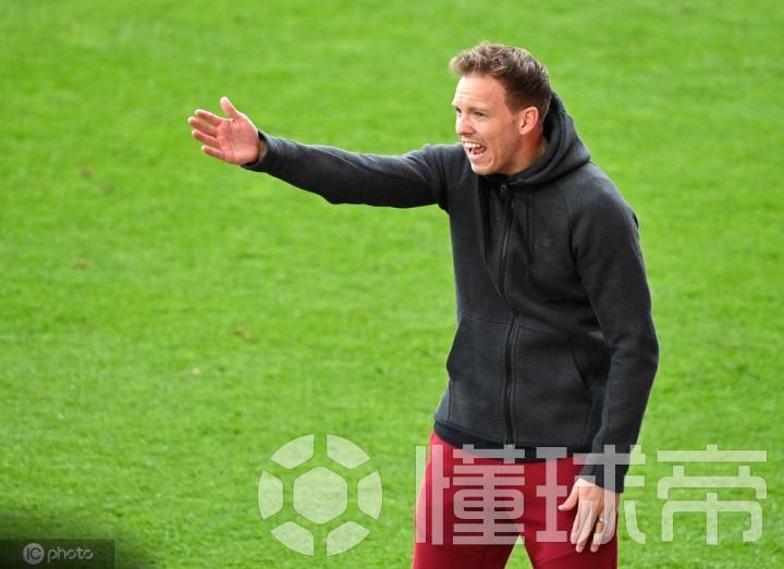 è®°è€… çº³å¸…æƒ³åœ¨æ‹œä»ä½¿ç