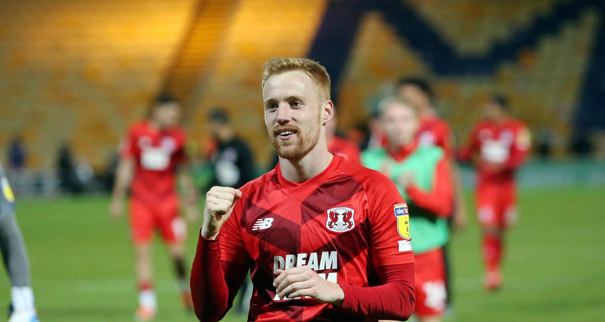 詹姆斯·布罗菲今年26岁,这名英格兰中场在效力莱顿东方四年后选择