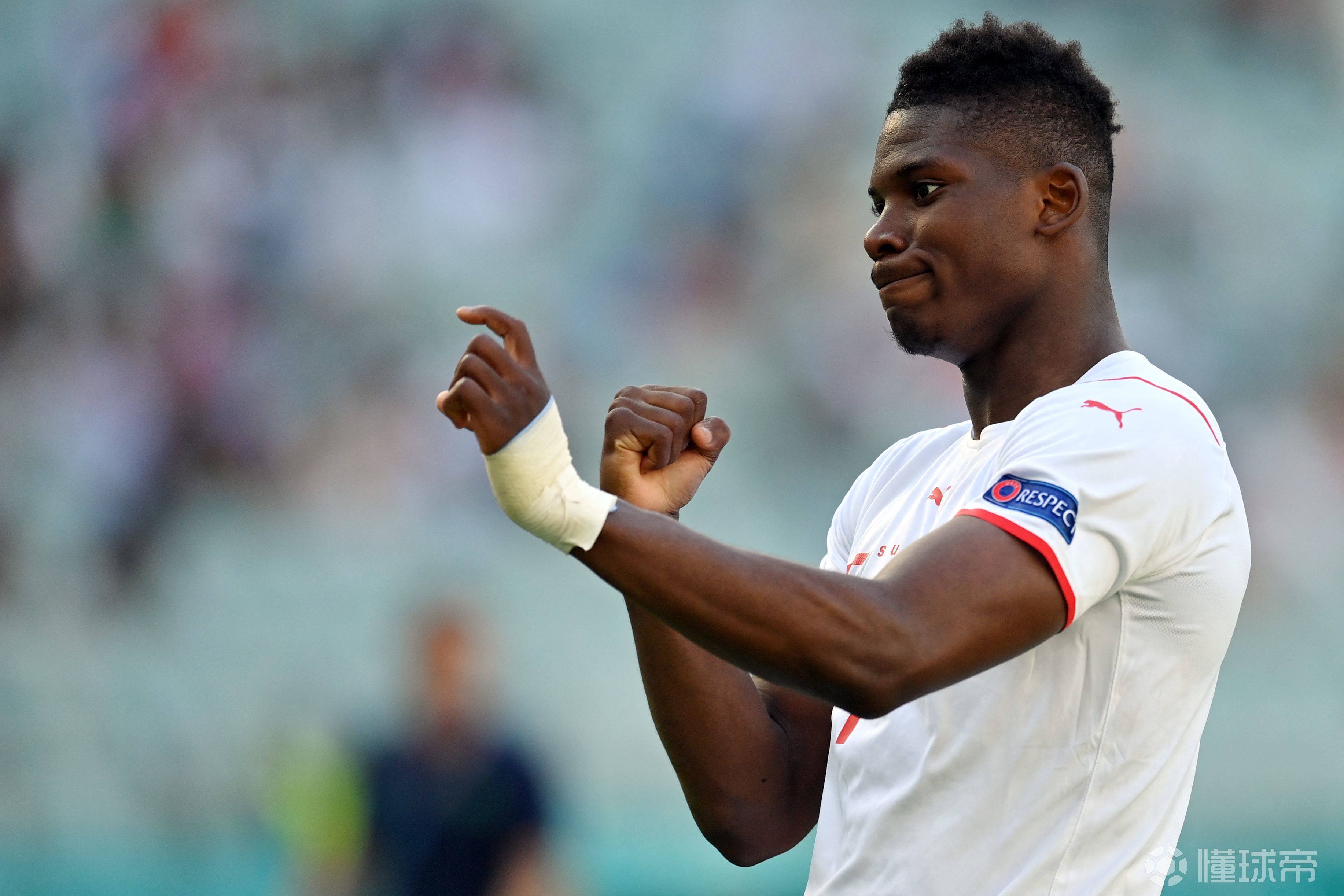 德媒恩博洛首次恢复部分训练普利亚的膝伤没大碍