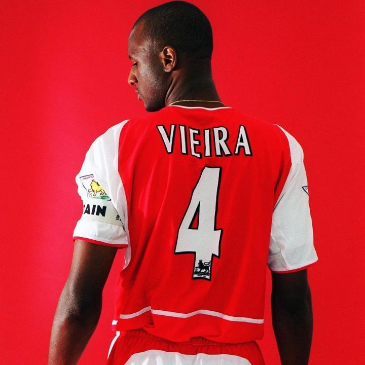 生日快乐,维埃拉------阿森纳的老队长,一代.