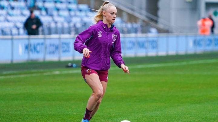 西汉姆联女足官方宣布22岁的瑞士国脚阿丽莎al