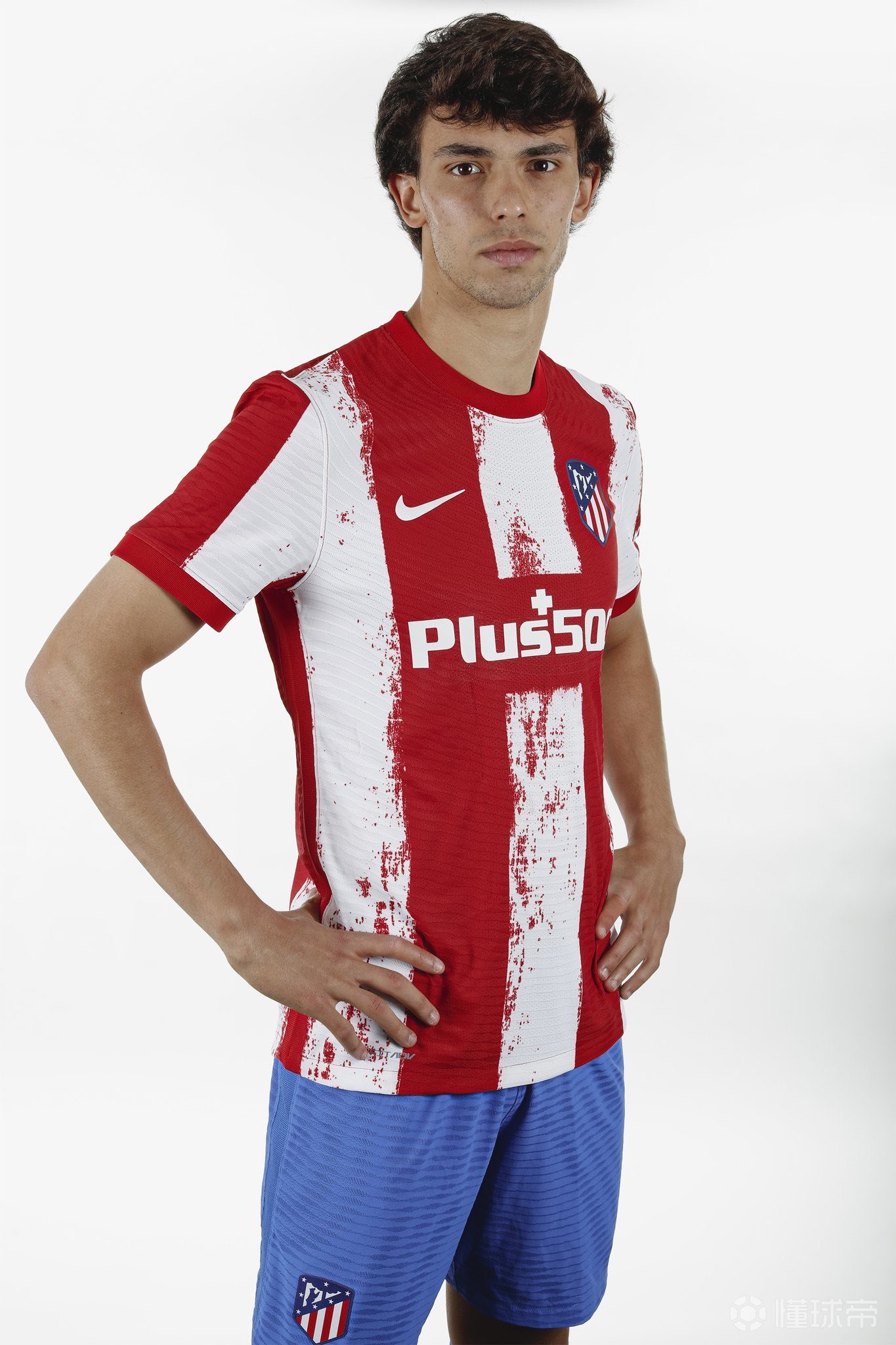 吐槽个球丨马竞发布202122赛季的主场新球衣