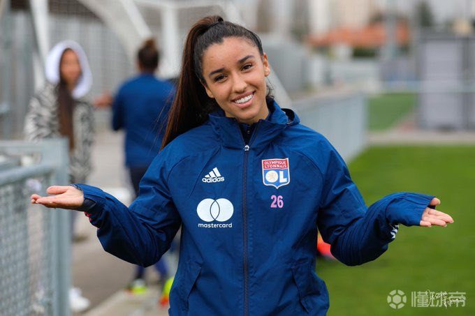 巴黎圣日耳曼|里昂女足|巴黎圣日耳曼女足|卡尔沙维|懂球帝