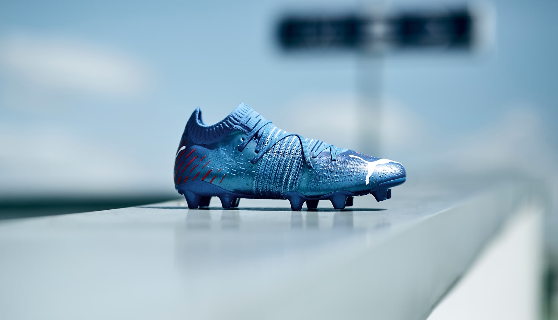 彪马推出futurez12足球鞋