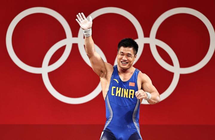 裁判都来要签名军神吕小军在国外比在国内还要火