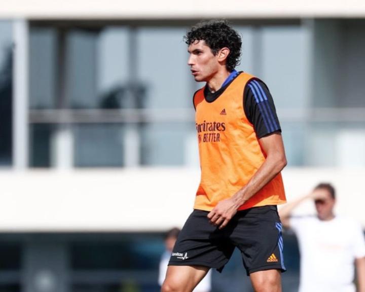 巴列霍晒回归皇马训练照:我回来了!