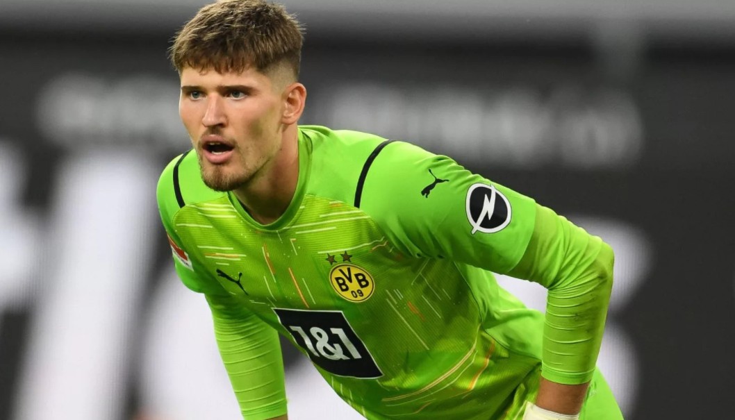 多特门将教练科贝尔技术全面能长期担任多特一号门将