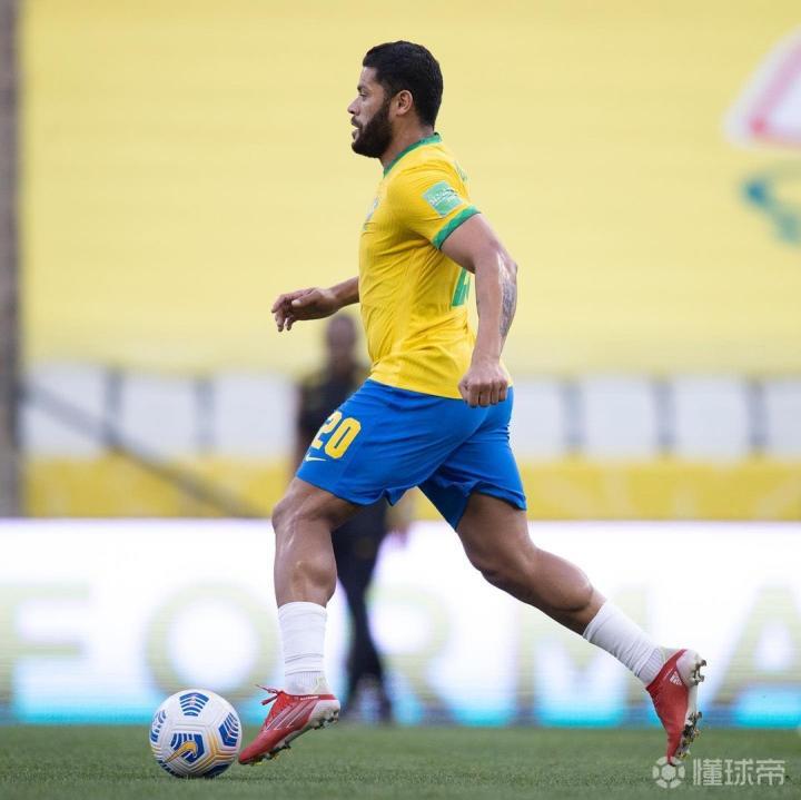 巴西球星胡尔克更新了个人社交媒体晒出了自己比赛