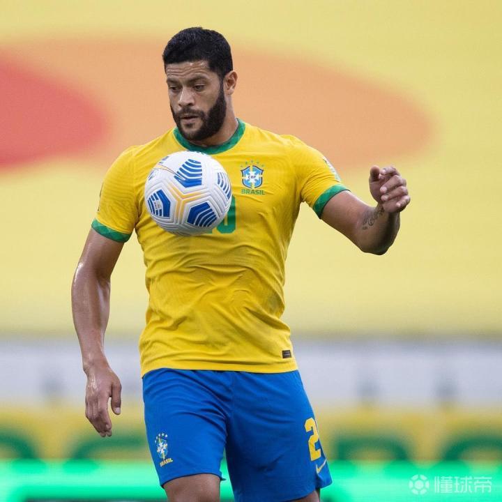 巴西球星胡尔克更新了个人社交媒体晒出了自己比赛