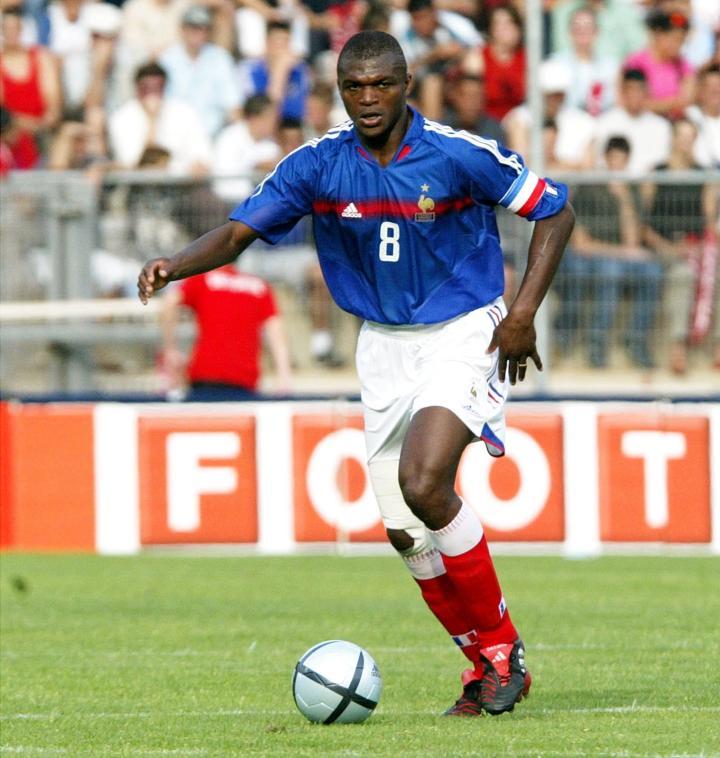 大家来祝德塞利生日快乐!