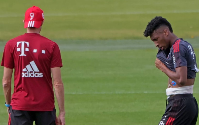 德媒拜仁边锋科曼进行心脏手术后首次训练