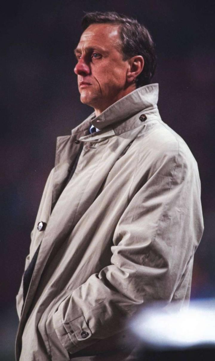 瓜迪奥拉曾在采访中说过:"如果说克鲁伊夫提出了自.