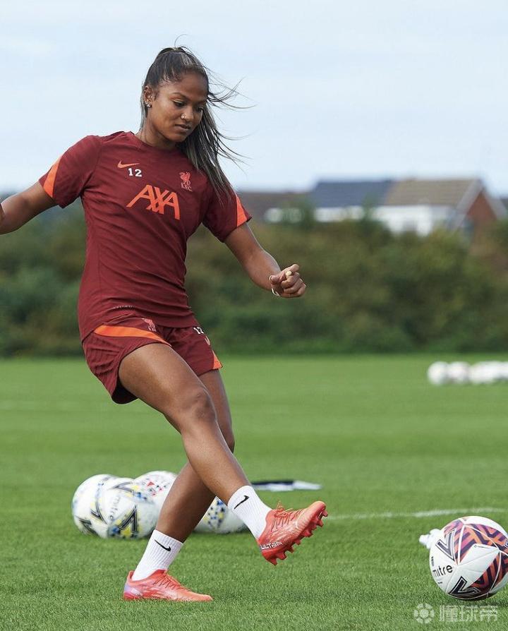吐槽个球丨今日利物浦女足训练照