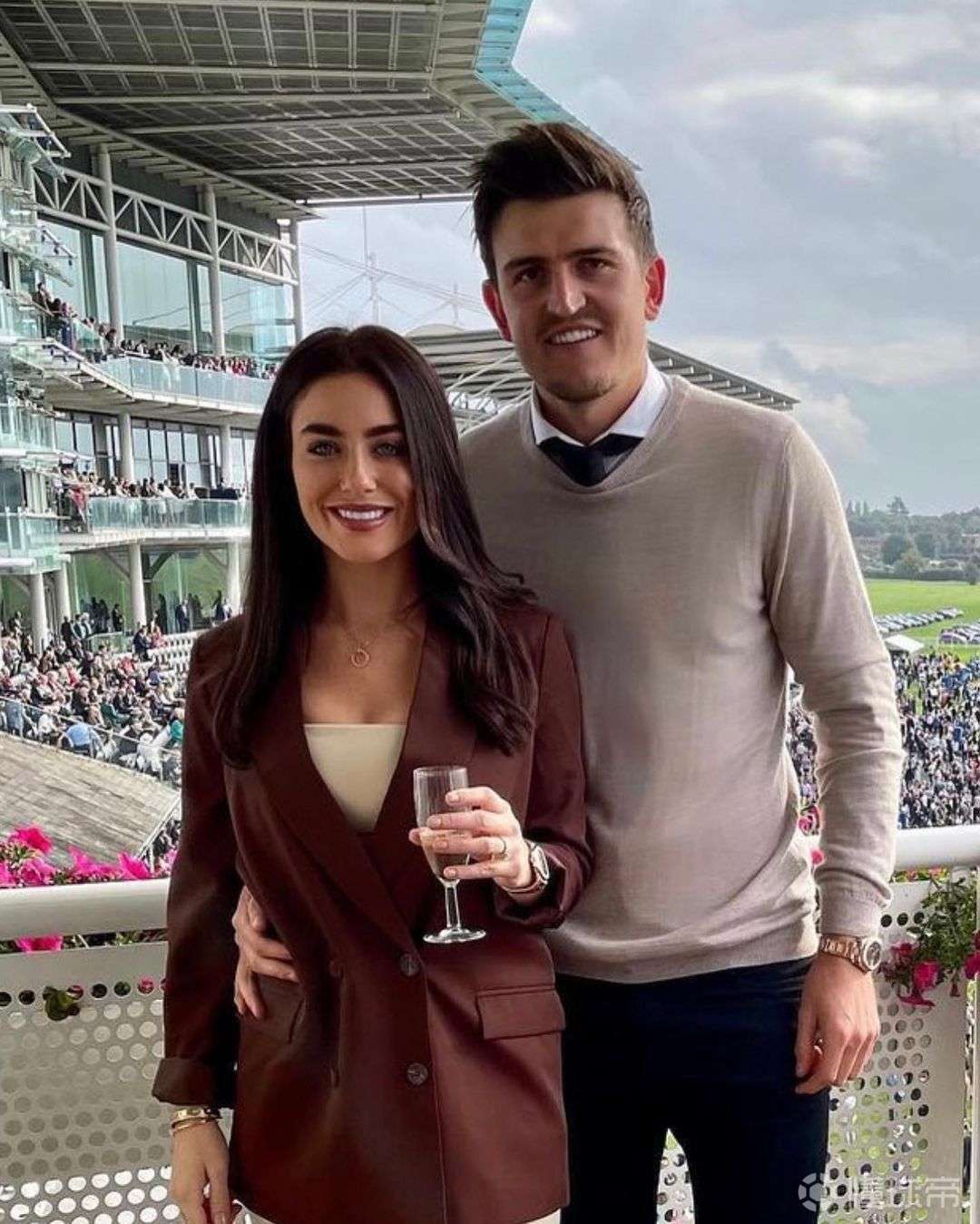 曼联球星马奎尔的妻子弗恩霍金斯