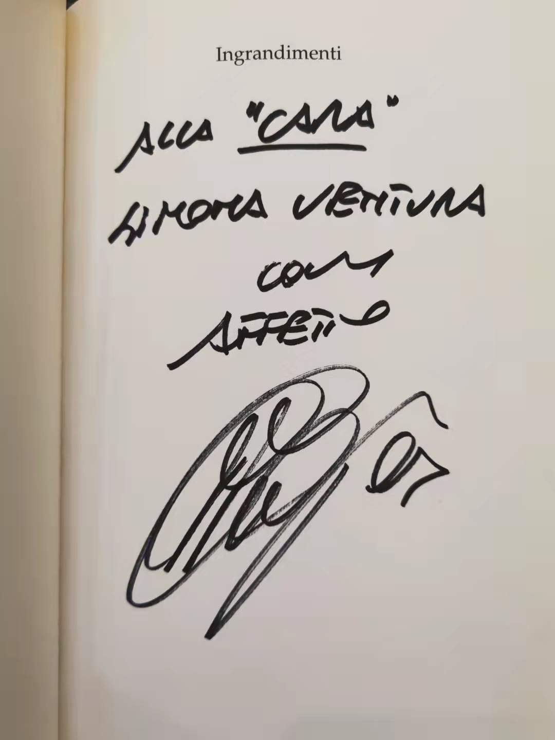 ③最贵的一本:因扎吉签名版自传《300》,价格去猜吧,至今回想起来还肉