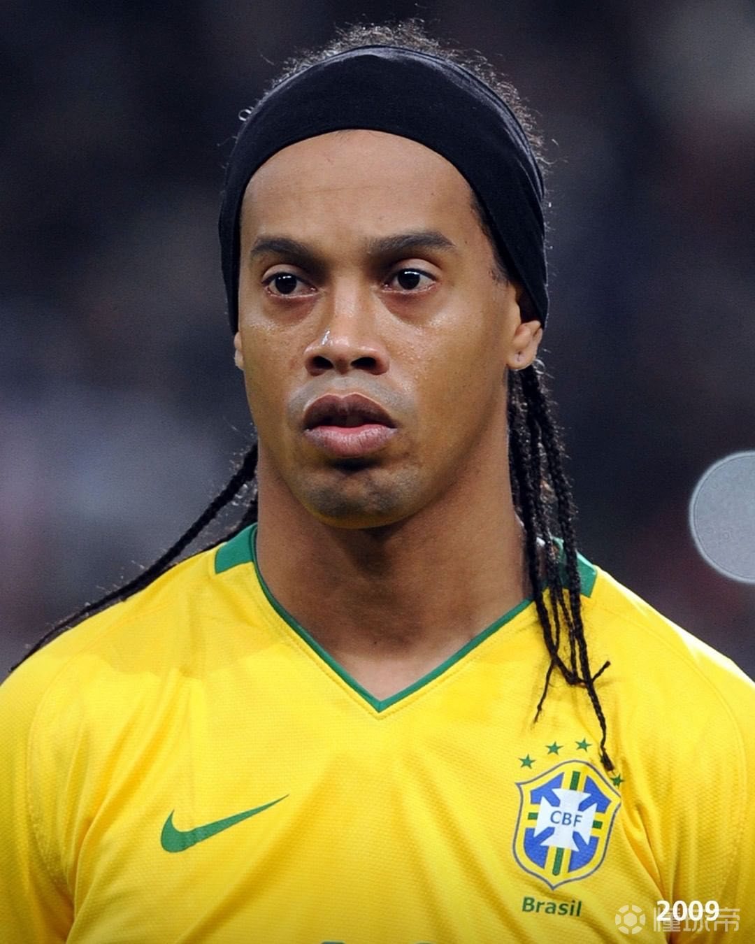 组图丨罗纳尔迪尼奥近照九宫格各位懂球君有