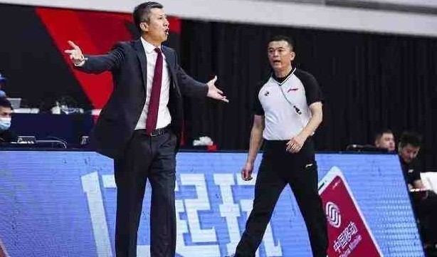 广州吉林比赛裁判报告：代怀博走步漏吹，提前启动弃权有误
