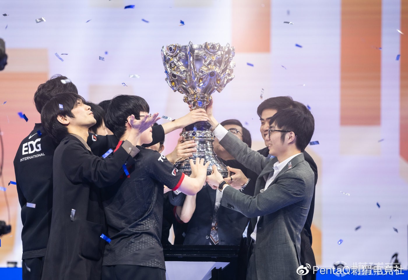 英雄联盟s11全球总决赛edg夺冠纪念:致不灭的你