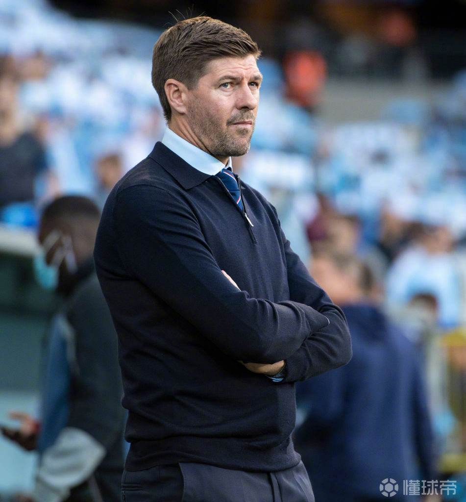 史蒂文杰拉德回答说他有朝一日可能以主教练的身