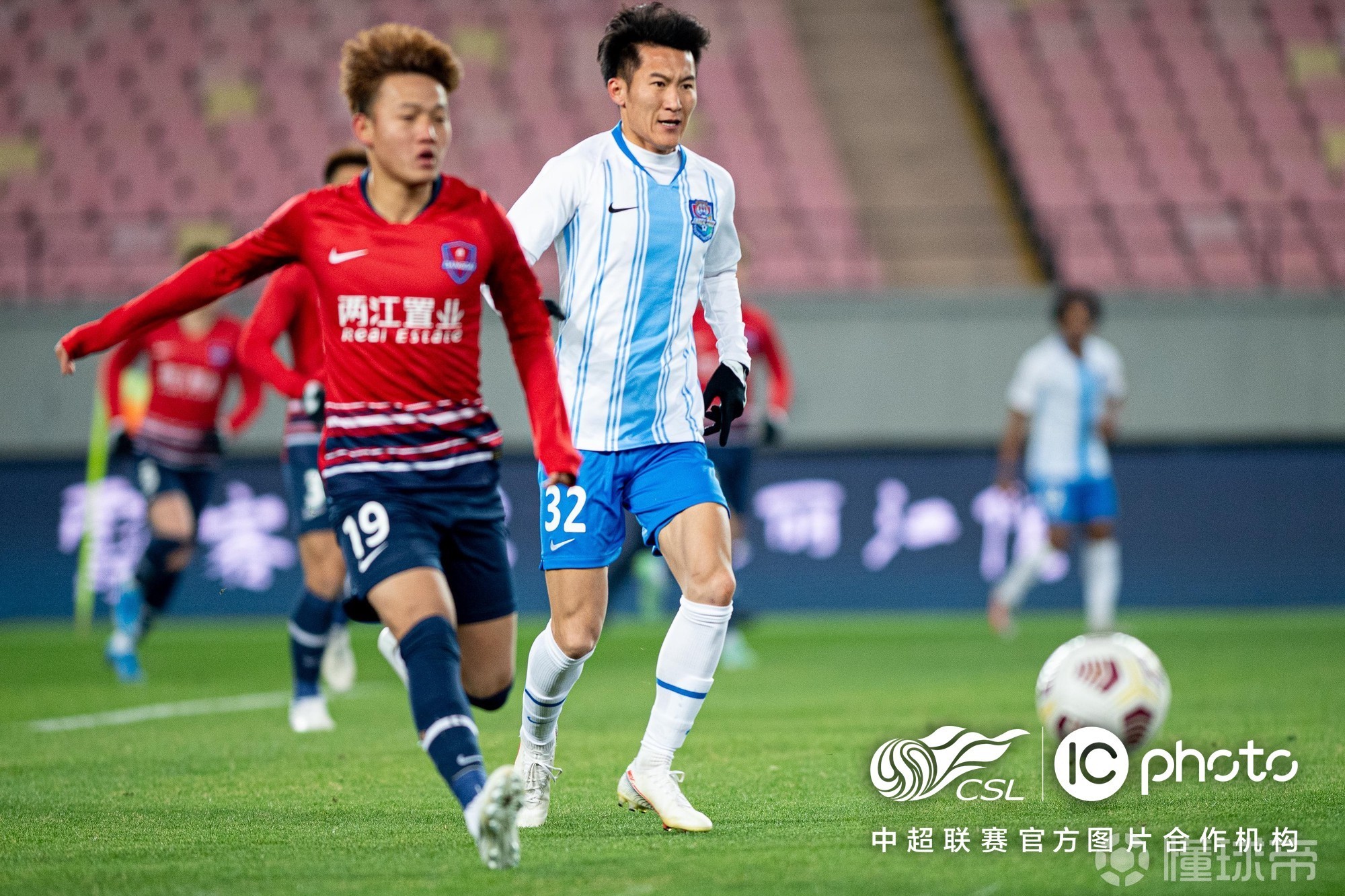 重庆两江竞技vs天津津门虎中场比赛结束重