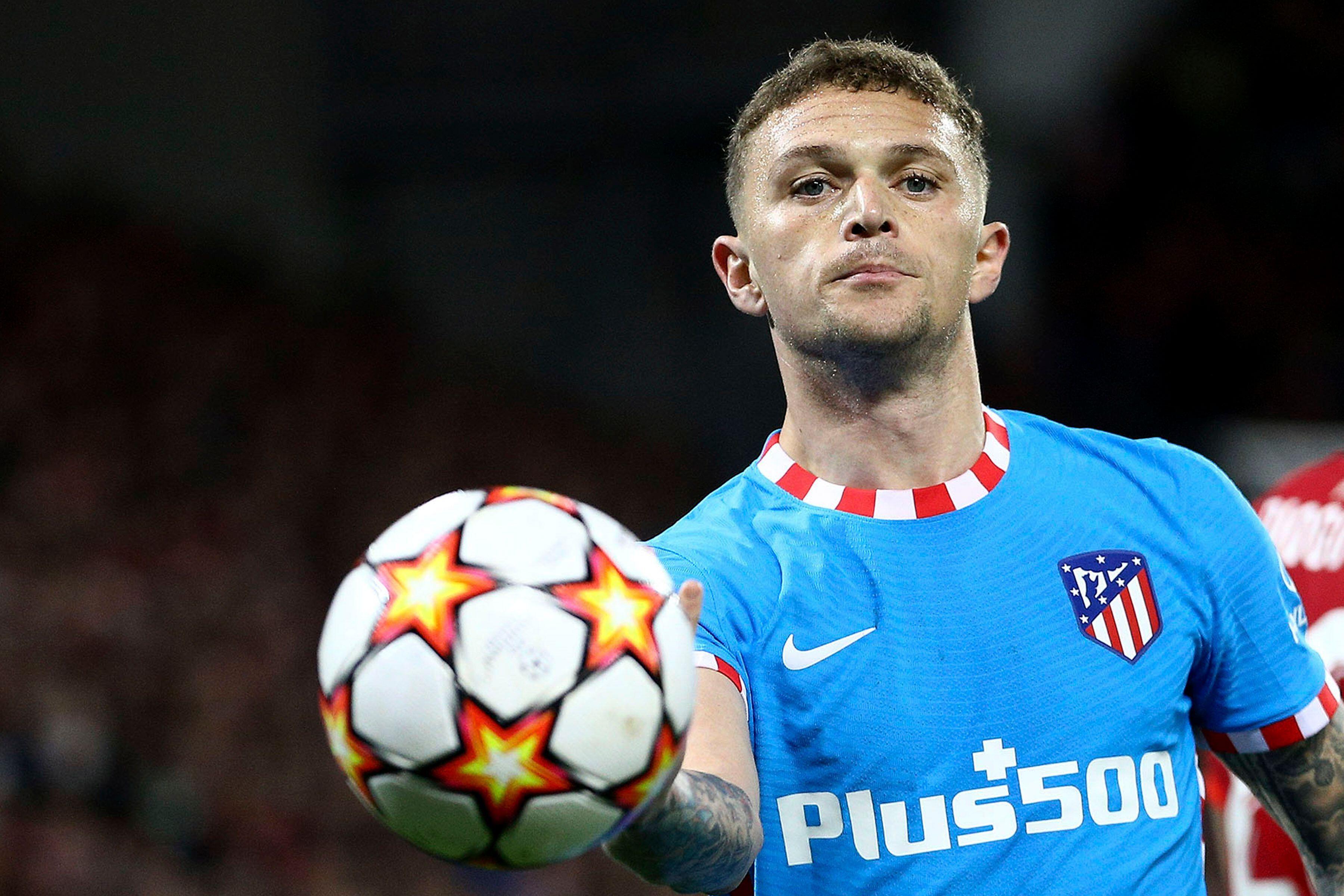 记者特里皮尔的基础转会费为1200万镑还有附加条款