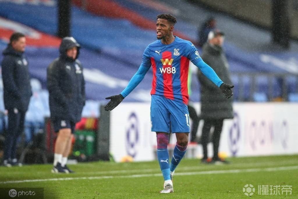 扎哈水晶宫球迷是最好的球迷很高兴帮助球队通往温布利