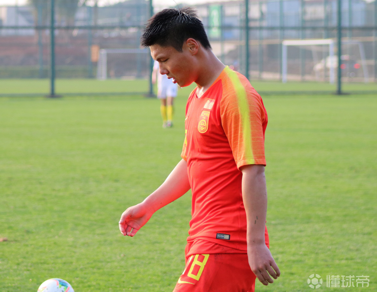 足球解说-栾智心严禁商业机构或公司转载,违者必究;球迷转载请注明