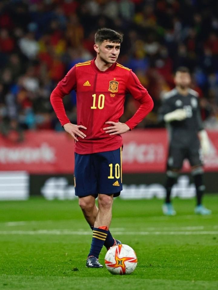 佩德里|巴塞罗那|佩德里|懂球帝