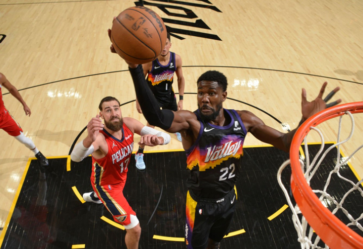 值得一提的是,除了艾顿之外,太阳整个球队的防守体系都相当完整,球队